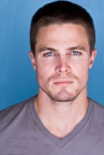 Stephen Amell