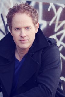 Raphael Sbarge