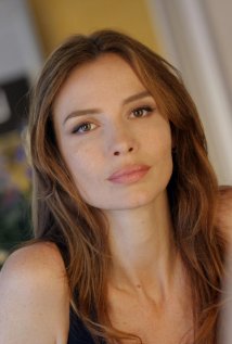 Saffron Burrows