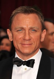 Daniel Craig