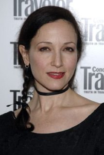 Bebe Neuwirth