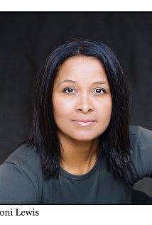 Toni Lewis