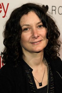 Sara Gilbert