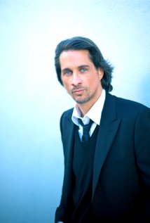 Michael Easton