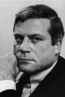 Oliver Reed